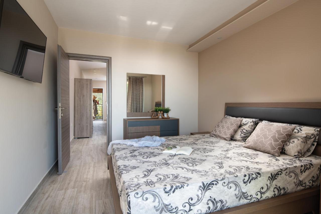 Sunset Studios - Suites With Seaview & Back Side Apartements Toroni Exterior photo